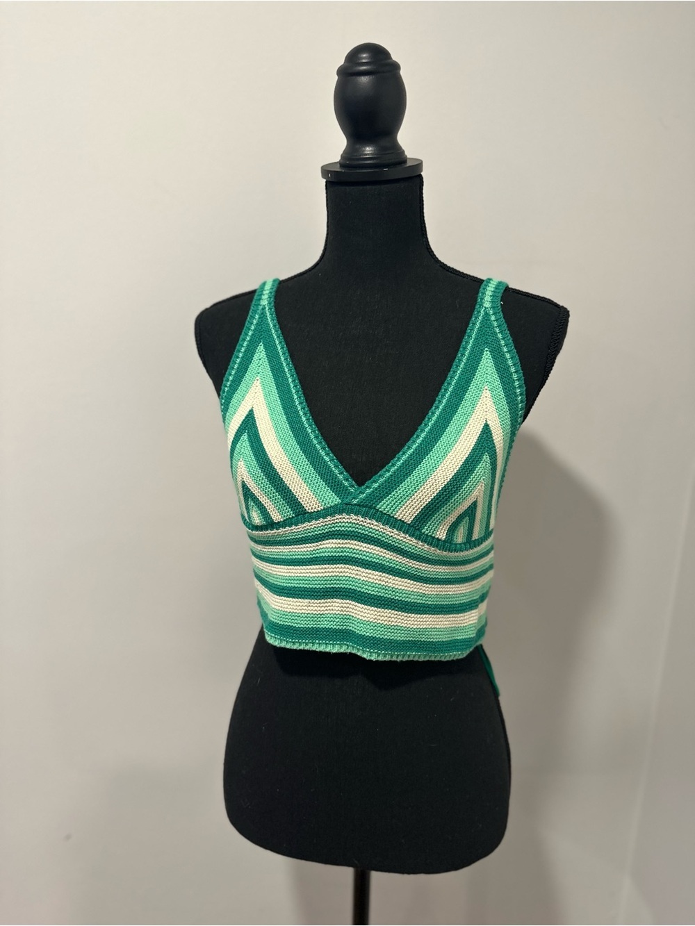 EUC Zara green white striped crochet knit cropped tank top SzL Hippie Festival